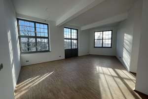 * Traumhafte 3-Raum Wohnung mit FBH/ Balkon/ Aufzug! WE 10**