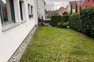 DHH in Wü - Frauenland, von priv., ab sofort, Garage, Garten – Franz-Liszt-Straße 8a, 97074 Frauenland, Würzburg – Vorschaubild 2