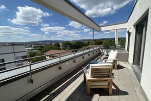 Traumhafte möblierte Penthouse Wohnung mit Tiefgaragenstellplatz / furnished penthouse apartment – Die vollständige Adresse der Immobilie erhältst du vom Anbieter., 65189 Südost, Wiesbaden – Vorschaubild 5