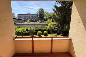 Aufgepasst: schöne 2 Raumwohnung mit Balkon in Schönau! – Carl-Hertel-Straße 25, 9116 Schönau, Chemnitz – Vorschaubild 2