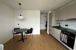 Urban Living in Stuttgart-Mitte – möblierte 2-Zimmer-Neubauwohnung mit Balkon | Gerber Living – Paulinenstraße 14-16, 70178 Karlshöhe, Stuttgart – Vorschaubild 2