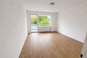 Renovierte 5-Zimmer-Wohnung | 82 m² | 2 Balkone | Stellplatz | Keine Erbpacht| Wolfsburg – Weimarer Str. 1, 38444 Westhagen, Wolfsburg – Vorschaubild 2