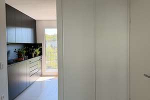 Naturnah und urban: Neuwertige, moderne, teilmöblierte 3-Zimmer-Wohnung in Neupasing – Angela-Molitoris-Platz 7, 81245 Neupasing, München – Vorschaubild 3