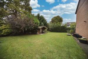 Reihenendhaus in Dortmund-Brackel
Rund 100 qm Wfl. auf rund 430 qm Grund – Die vollständige Adresse der Immobilie erhältst du vom Anbieter., 44309 Brackel (Ortsteil), Dortmund – Vorschaubild 3