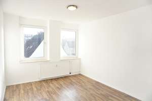 2-Zimmer-Wohnung im 2. OG – Neues Badezimmer & frische Optik – Luisenstraße 17, 46049 Lirich-Süd, Oberhausen – Vorschaubild 3