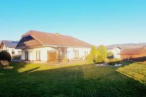 Gemeinde Boden: Gepflegte Immobilie mit Garage und schönem Areal in Ortsrandlage – Die vollständige Adresse der Immobilie erhältst du vom Anbieter., 56412 Boden – Vorschaubild 2