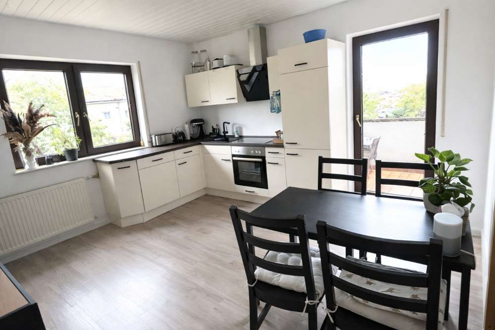 Immobilie in Kirchardt - GLOBAL INVEST | Großzügiges Zweifamilienhaus mit 220m² Wohnfläche und 1.000m² großem Garten - Bild 13