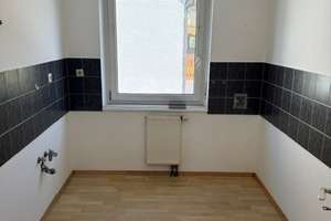Wohnen mit Charakter: Zwei-Zimmer-Wohnung in Augsburg – Hirblinger Straße 154a, 86156 Oberhausen-Süd, Augsburg – Vorschaubild 3
