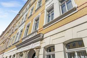 Bezugsfreie Altbauwohnung in Schleußig: großer Balkon, Parkett & Potenzial für Eigennutzer/Anleger – Die vollständige Adresse der Immobilie erhältst du vom Anbieter., 4229 Schleußig, Leipzig – Vorschaubild 3