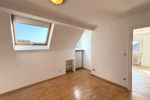 Dyk-Lage: Helle 4-Zimmer-Wohnung mit Galerie und großem Balkon zum Garten – Die vollständige Adresse der Immobilie erhältst du vom Anbieter., 47803 Inrath/Kliedbruch, Krefeld – Vorschaubild 13