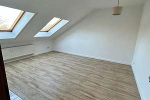 Stilvolles, voll möbliertes 1,5-Zimmer-Apartment im Dachgeschoss – Bahnstr. 222, 46147 Holten, Oberhausen – Vorschaubild 4