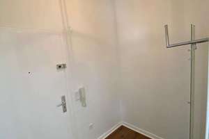 D-Zoo, möbl. 2 Zi. ETW, ruhig und Zentral in Einkaufsstraße , ca. 40qm Wfl., 8qm Keller – Die vollständige Adresse der Immobilie erhältst du vom Anbieter., 40237 Düsseltal, Düsseldorf – Vorschaubild 13