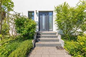 Raumwunder für Familien: 
Modernes A+ Effizienzhaus mit eigenem Gartenparadies – Die vollständige Adresse der Immobilie erhältst du vom Anbieter., 41516 Grevenbroich – Vorschaubild 3