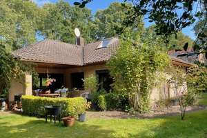 Mehr Platz als gedacht – Bungalow mit ausgebautem Dachboden in Ofenerdiek