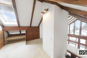 Holz, Feuer & Empore – ein Dachgeschoss der ganz besonderen Art – Die vollständige Adresse der Immobilie erhältst du vom Anbieter., 81827 Waldtrudering, München – Vorschaubild 3