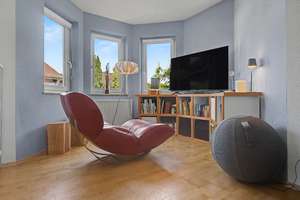 EINZIEHEN UND WOHLFÜHLEN – modernisierte DHH mit Kachelofen & Einliegerwohnung in Ohmenhausen – Die vollständige Adresse der Immobilie erhältst du vom Anbieter., 72770 Ohmenhausen, Reutlingen – Vorschaubild 4