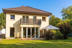 Exkl. Architekten-Stadtvilla, Bestlage Teltow-Seehof KfW40-Effizienz-Haus, provisionsfrei – Die vollständige Adresse der Immobilie erhältst du vom Anbieter., 14513 Teltow – Vorschaubild 3