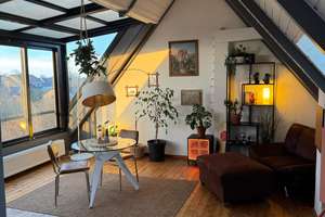Helle 5-Zimmer-Maisonette mit Kamin, Wintergarten & 2,5 Bädern