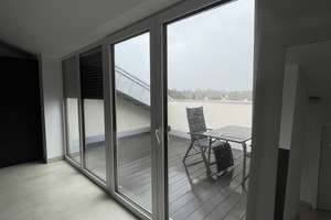 Schöne 3 Zimmer-Wohnung mit tollem Ausblick inkl. moderner Einbauküche – Ludenberger Straße 15, 40629 Grafenberg, Düsseldorf – Vorschaubild 3