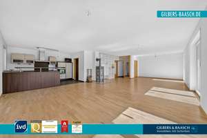 Wohnen mit Hauscharakter: Großzügige 4-Zimmer Wohnung mit ca. 148 m² und eigenem Garten