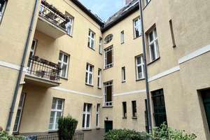 ca. 10 m²  West-Terrasse und ein Kamin im Wohnbereich – Hundekehlestraße 33, 14199 Schmargendorf, Berlin – Vorschaubild 19