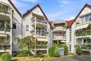 *Erbbaurecht* Provisionsfreie  und  vermietete 3-Zimmer-Wohnung mit Garten  und  TG-Stellplatz