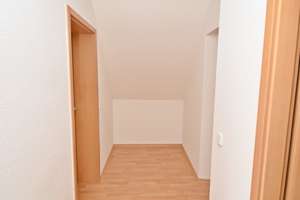 *Single-Wohnung mit Tageslichtbad und EBK als Option!* – Sebastian-Bach-Straße 70, 9130 Sonnenberg, Chemnitz – Vorschaubild 9