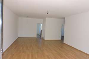 Helle, großzügige 3-Zimmer-Wohnung mit schönem Balkon . Provisionsfrei – Die vollständige Adresse der Immobilie erhältst du vom Anbieter., 63073 Bieber, Offenbach am Main – Vorschaubild 4