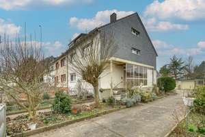 Zweifamilienhaus in Aachen-Forst – großes Grundstück, 4 Garagen & ruhige Lage – Die vollständige Adresse der Immobilie erhältst du vom Anbieter., 52078 Forst, Aachen – Vorschaubild 57