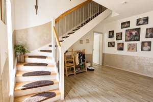 Modernes 217-m²-Familienhaus mit 8 Zimmern, PV-Speicher, Wallbox, Solar & großem Garten – Die vollständige Adresse der Immobilie erhältst du vom Anbieter., 94419 Reisbach – Vorschaubild 12