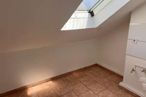 Kleine 2-Zimmer Dachgeschoss Wohnung in Krefeld Zentrum – Westwall 136, 47798 Stadtmitte, Krefeld – Vorschaubild 9