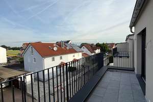 ERSTBEZUG: Exklusive 2-Zimmer Dachgeschosswohnung mit hochwertiger Einbauküche & Balkon in Mailing – Brunellenstraße 6-8, 85055 Mailing, Ingolstadt – Vorschaubild 5