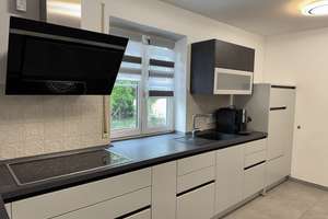 Türkheim-OT! Großzügiges Doppelhaus mit Garage, Solar, Wallbox, eleganter Einbauküche + mehr ..... – Die vollständige Adresse der Immobilie erhältst du vom Anbieter., 86842 Türkheim – Vorschaubild 6