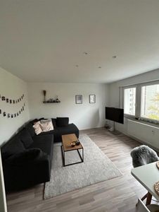 Helle 3-Zimmer-Wohnung mit Loggia in Stuttgart-Nord/West – ideal für WG oder Paare
