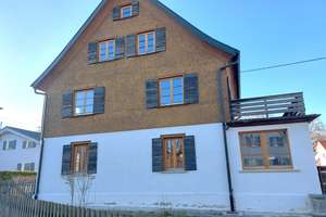Freistehendes, grosses Einfamilienhaus, Ausbaufähig, Grundstück in zentraler Lage. – Die vollständige Adresse der Immobilie erhältst du vom Anbieter., 88361 Altshausen – Vorschaubild 2