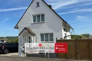Traumhaus in ruhiger Wohnlage mit unverbaubarem Weitblick – Die vollständige Adresse der Immobilie erhältst du vom Anbieter., 35329 Gemünden (Felda) – Vorschaubild 1