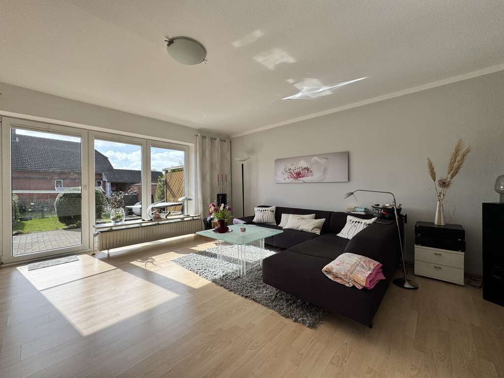 Immobilie in Bönebüttel - Wohnen wie im eigenen Haus - Erdgeschosswohnung auf zwei Ebenen mit Garten - Bild 1