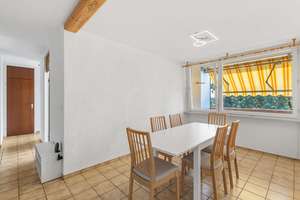 Großzügige 5-Zimmer-Wohnung mit Balkon, Garage – 93057 Reinhausen, Regensburg – Vorschaubild 10
