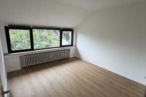 ALBERT WOLTER 1919 IVD! Köln-Lövenich, frisch renovierte 3 Zimmerwohnung mit großer Loggia – Die vollständige Adresse der Immobilie erhältst du vom Anbieter., 50859 Lövenich, Köln – Vorschaubild 9