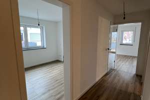 2- Zimmer Neubauwohnung mit großem Balkon in Schierling