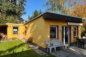 Bungalow auf großzügigem Grundstück mit Potential für einen Neubau in Berlin Bohnsdorf