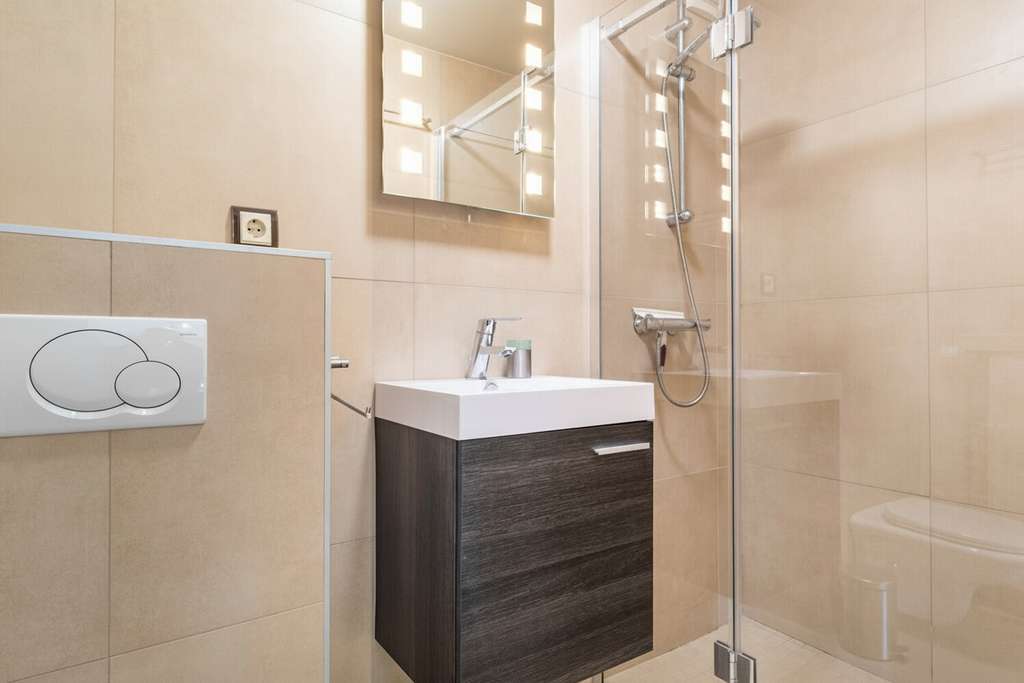 Immobilie in Winterberg - Vielseitiges Mehrfamilienhaus mit vier Wohneinheiten als attraktive Kapitalanlage - Bild 4