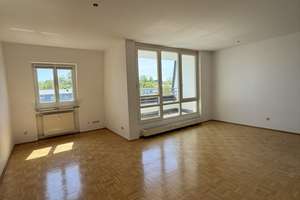 Traumhafte 2,5-Zi-Dachgeschosswohnung in Bogenhausen – Taimerhofstraße 22, 81927 Oberföhring, München – Vorschaubild 6