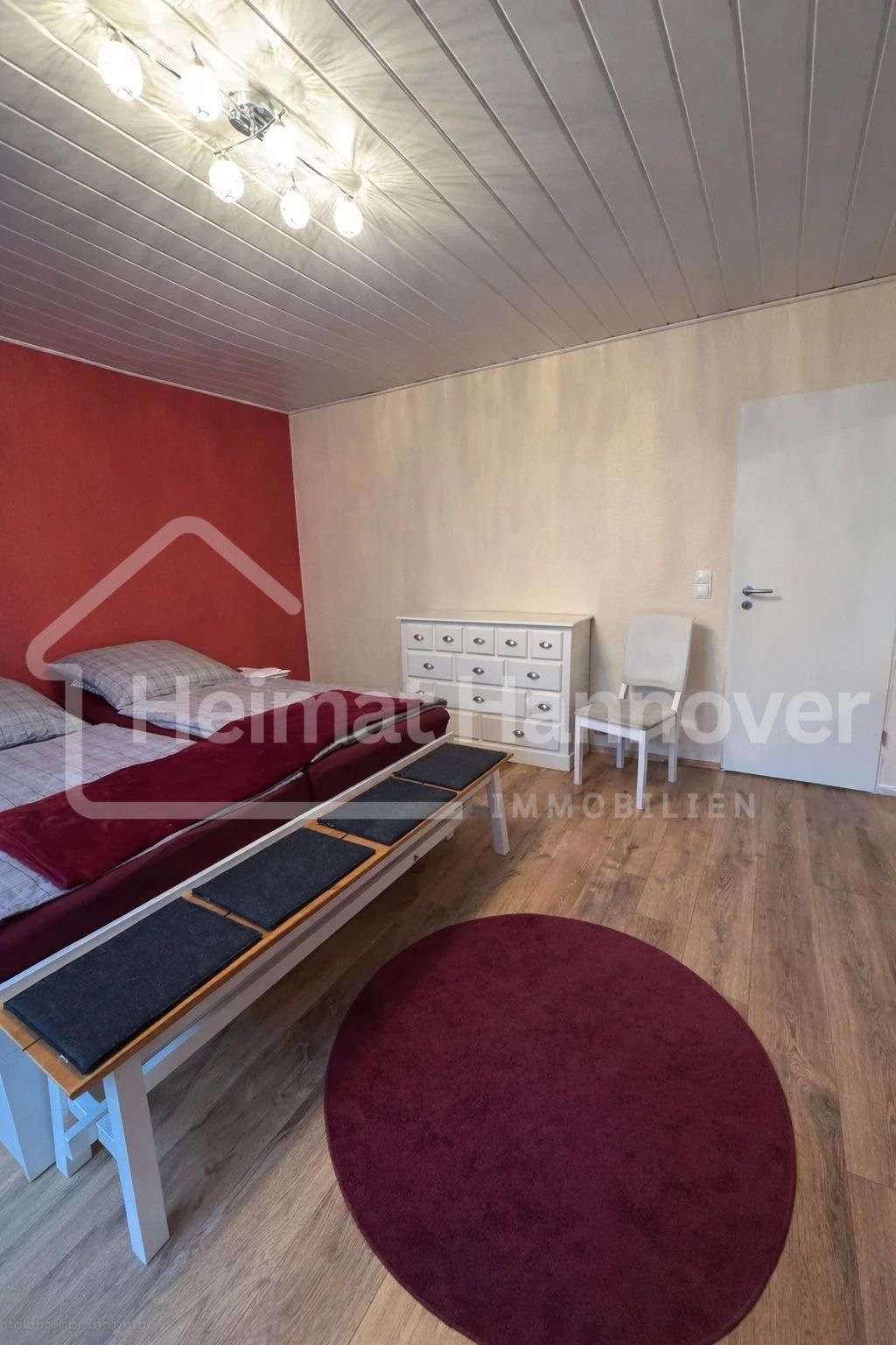 Immobilie in Uetze - Großzügiges 1–2-Familienhaus mit Pool und großem Grundstück in zentraler Lage von Uetze - Bild 12