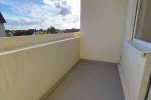 Ideale Singlewohnung für Pendler, Senioren & Studenten + Balkon + Einbauküche + Aufzug!!! – Ernst-Thälmann-Straße 2, 4571 Rötha – Vorschaubild 5