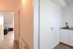 Exklusive, möblierte, sanierte 1 Zimmer Wohnung im Herzen von Heerdt – 40549 Heerdt, Düsseldorf – Vorschaubild 11
