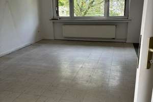 Helle 80 qm Wohnung im 1. OG – ideal für ruhiges Paar oder Rentnerpaar – mit Gestaltungsspielraum