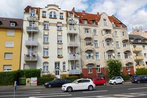 VERMIETETE 3-ZIMMER-ALTBAUWOHNUNG MIT BALKON IN VERKEHRSGÜNSTIGER LAGE VON WIESBADEN