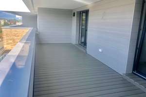 Exklusive 2-Raum Dachgeschosswohnung mit Einbauküche, zwei Dachterrassen, Fahrstuhl u.Tiefgarage! – Luten-Bohn-Weg 10, 18055 Brinckmansdorf, Rostock – Vorschaubild 2