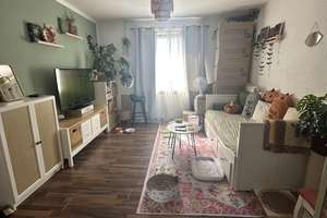 Schöne 2,5 Zimmer Wohnung mit neuem Badezimmer mit Badewanne und Fenster – Eschenstr 121a, 47055 Wanheimerort, Duisburg – Vorschaubild 3
